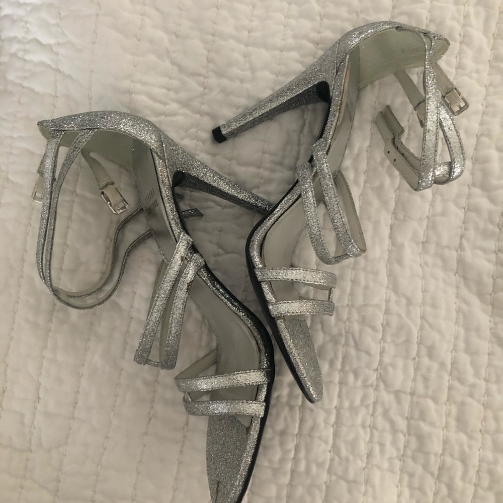 Stuart Weitzman silver - Picture 2 of 4